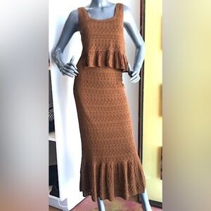 NWT House of Harlow ⭐️ Crochet Knit Sleeveless Peplum Crop 2 Piece Set Brown - S